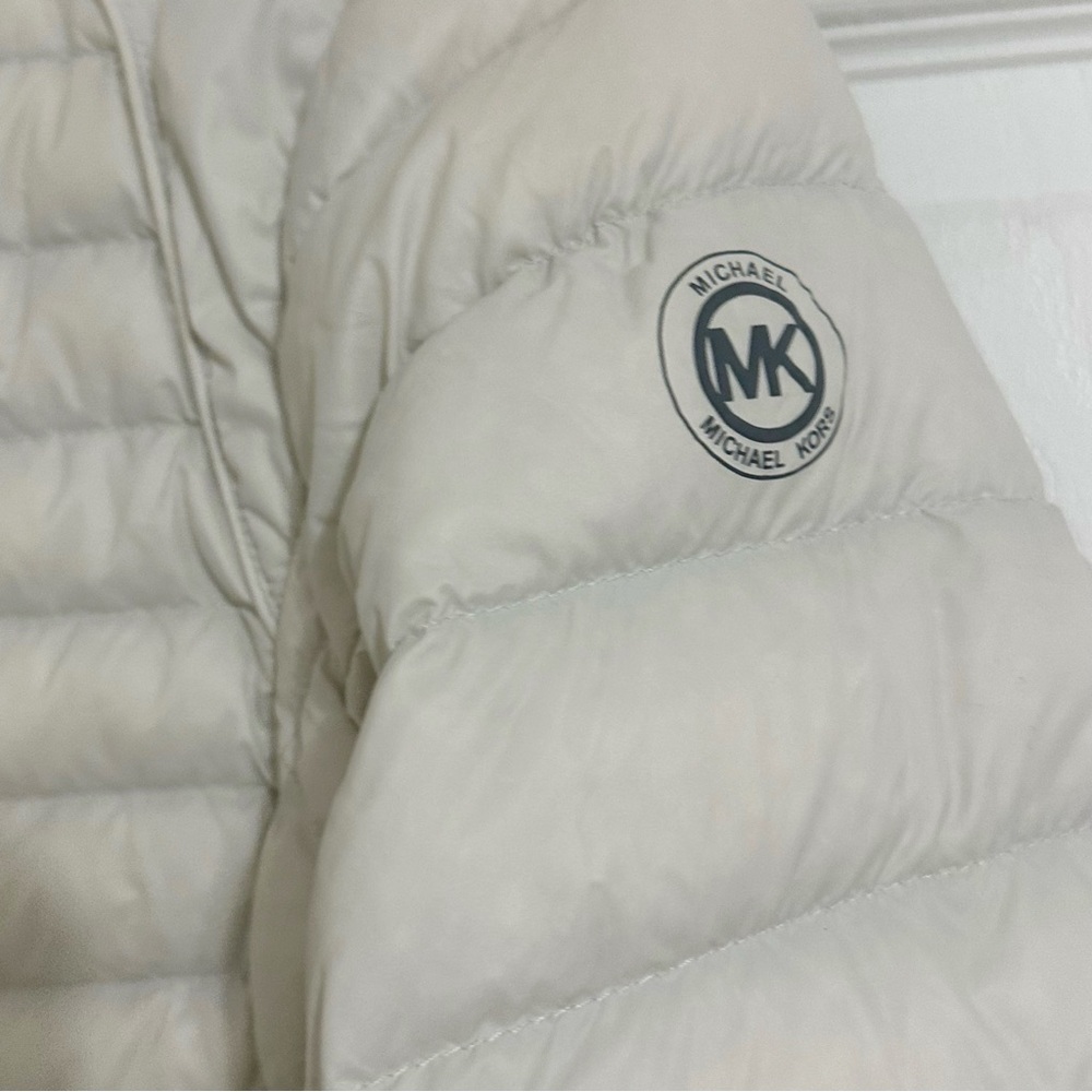 Michael Kors Packable Down Puffer Jacket Women’s L Beige Lightweight Zip - Picture 5 of 10